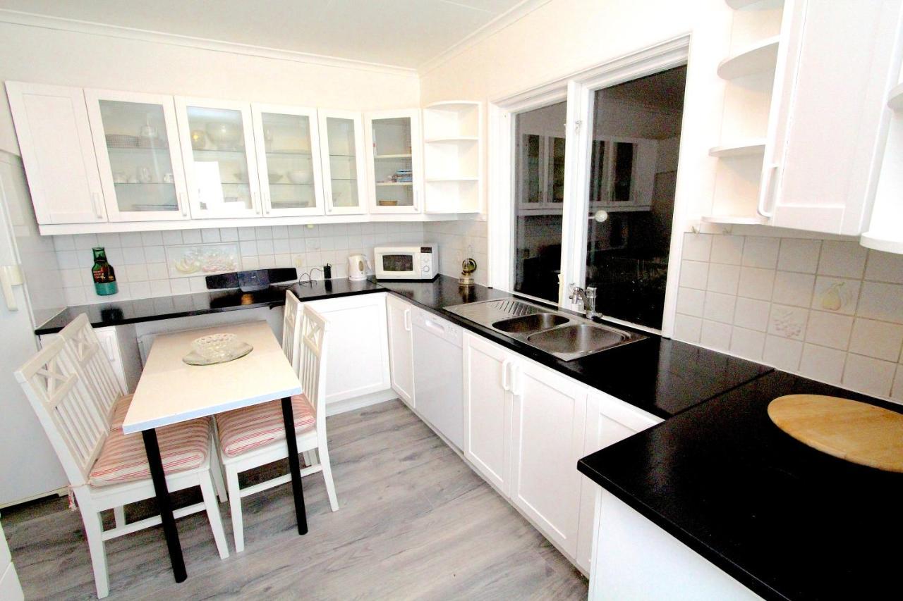 Tallkrogen Romantic House - Upper Or Lower Apartment Stockholm Exterior foto