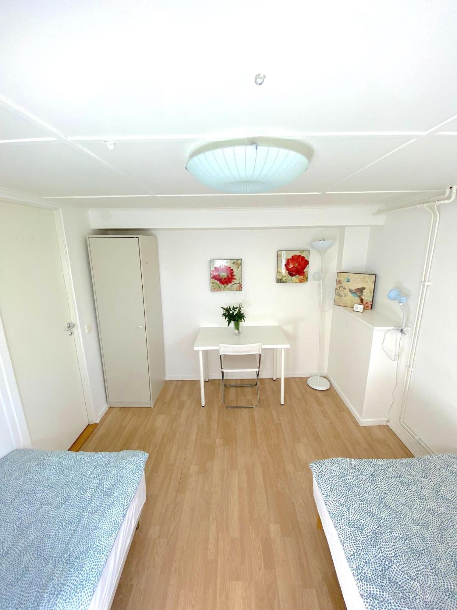 Tallkrogen Romantic House - Upper Or Lower Apartment Stockholm Exterior foto